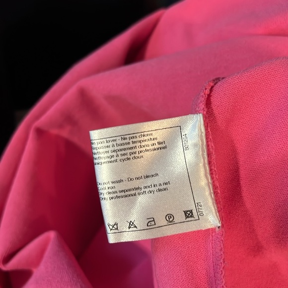 CHANEL Ladies Spring/Summer Knit Dress, EUC - Picture 7 of 9